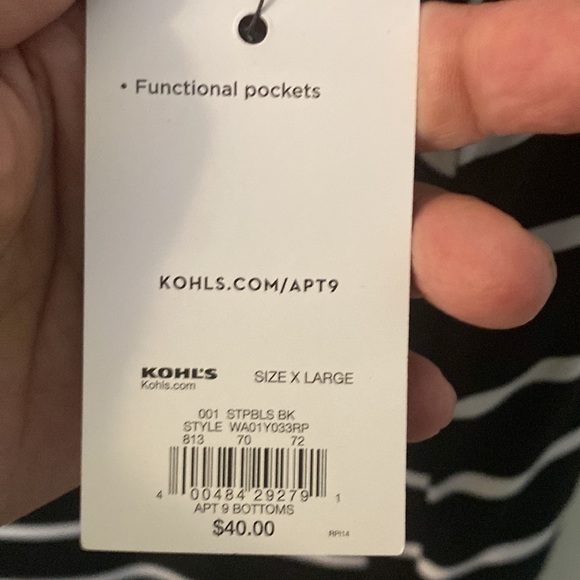 Black and white striped short sleeve dress - Picture 3 of 4